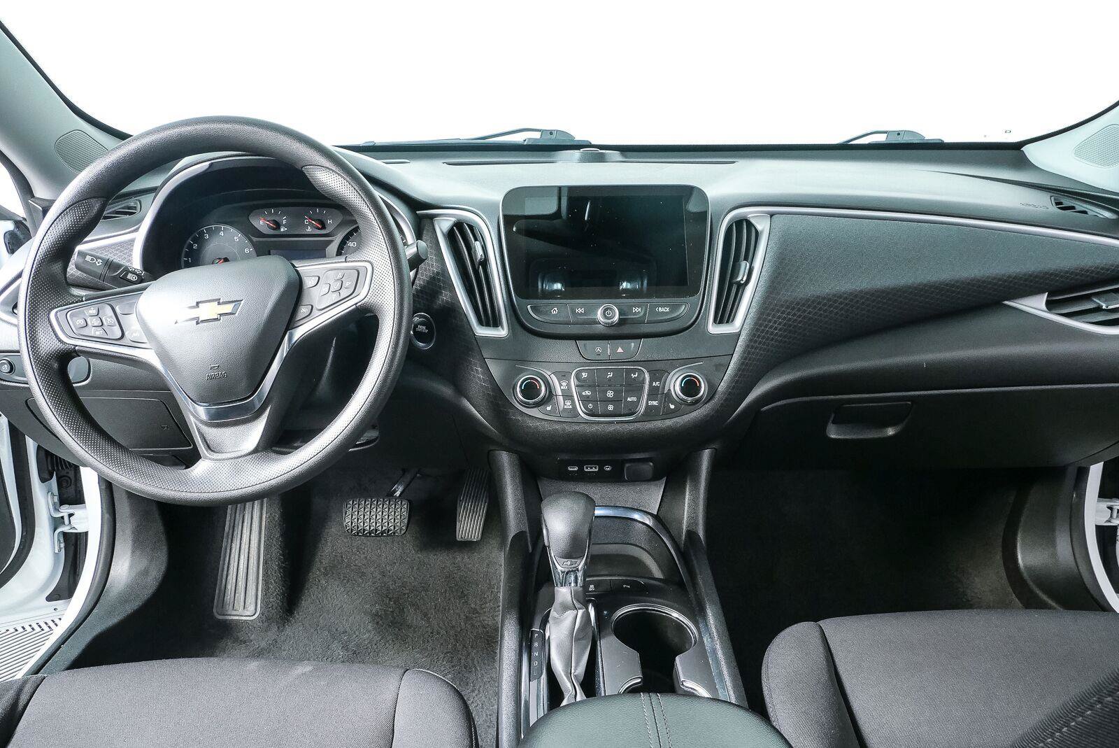 Used 2024 Chevrolet Malibu LT FWD image 17