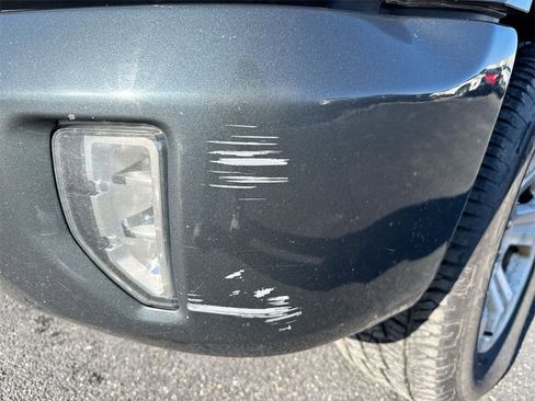 Used 2019 Chevrolet Silverado 1500 LT w/ All Star Edition image 28