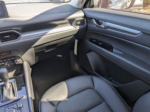 New 2025 MAZDA CX-5 AWD 2.5 S w/ Select Package image 16