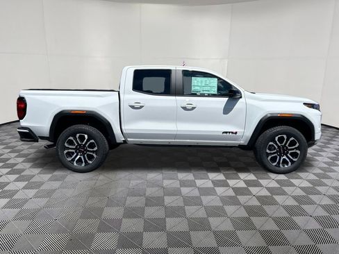 New 2026 GMC Canyon AT4 w/ AT4 Premium Package AWD/4WD image 6