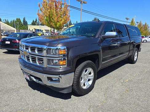 Used 2015 Chevrolet Silverado 1500 LTZ Z71 w/ LTZ Plus Package AWD/4WD image 3