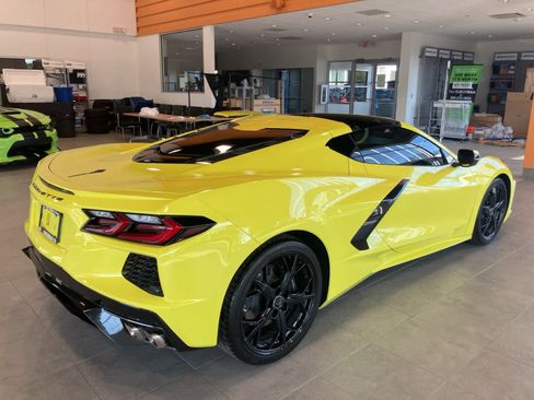 Used 2020 Chevrolet Corvette Stingray Coupe w/ 1LT image 5