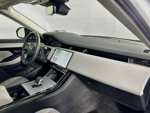 Used 2024 Land Rover Range Rover Evoque S AWD/4WD image 29