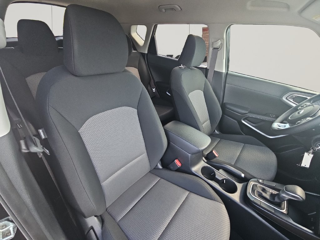 Used 2020 Kia Soul LX FWD image 16