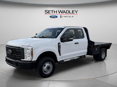 Used 2024 Ford F350 XL image 3
