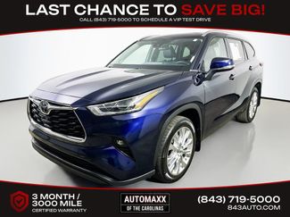 Used 2023 Toyota Highlander Limited FWD video 3