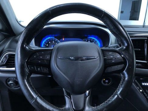 Used 2020 Chrysler Pacifica Touring-L Plus image 26