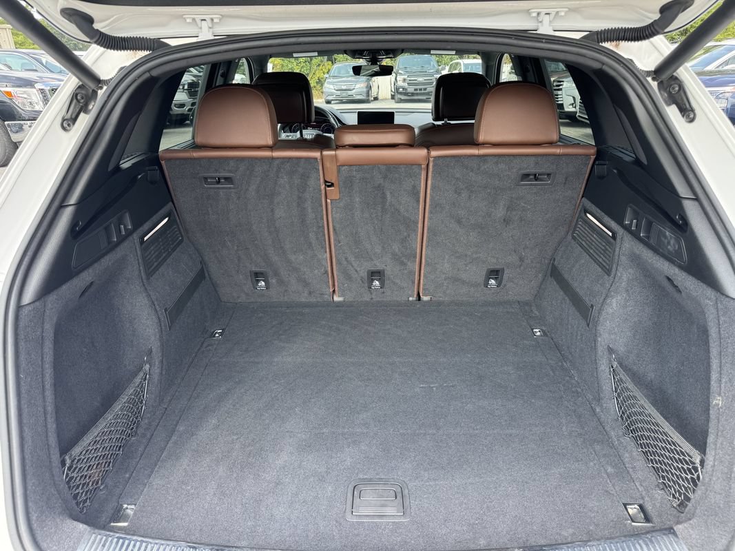 Used 2019 Audi Q5 Prestige w/ Prestige Package AWD/4WD image 13