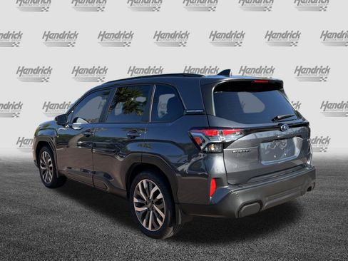 Used 2025 Subaru Forester Touring w/ Popular Package - Touring AWD/4WD image 8