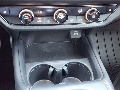 Used 2024 Honda HR-V Sport image 19