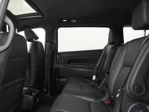 Used 2023 Honda Odyssey Sport image 20