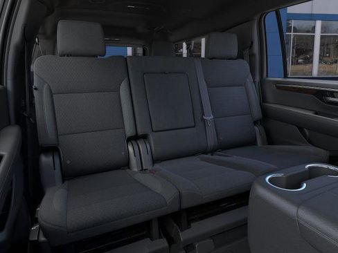 New 2026 Chevrolet Suburban LS image 38