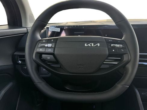 New 2026 Kia Sportage LX FWD image 13
