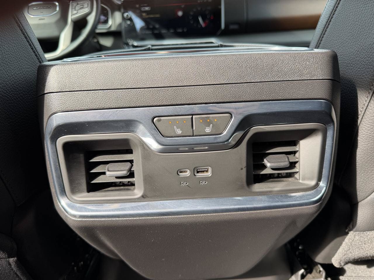 Used 2024 GMC Sierra 1500 Denali w/ Technology Package AWD/4WD image 23