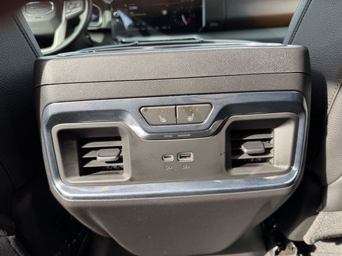 Used 2024 GMC Sierra 1500 Denali w/ Technology Package AWD/4WD image 23