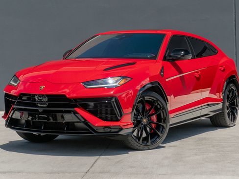 Used 2024 Lamborghini Urus S AWD/4WD image 3