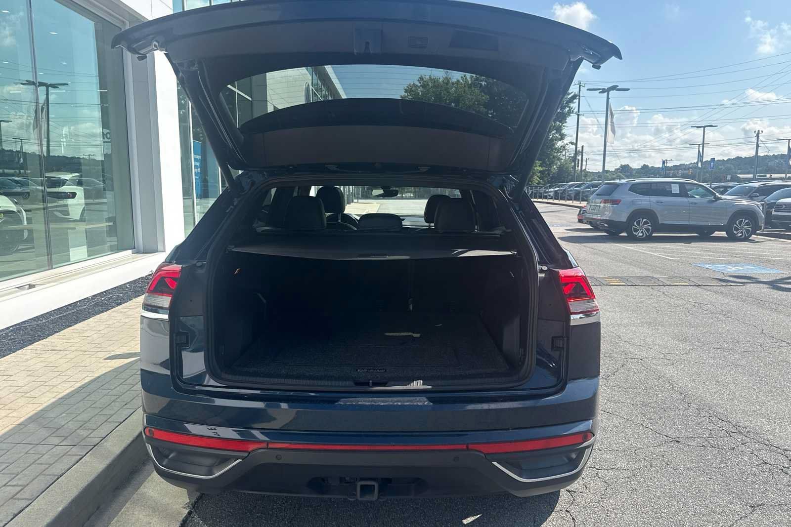 Used 2021 Volkswagen Atlas Cross Sport SEL AWD/4WD image 22