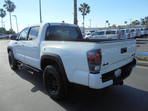 Used 2021 Toyota Tacoma TRD Pro AWD/4WD image 8