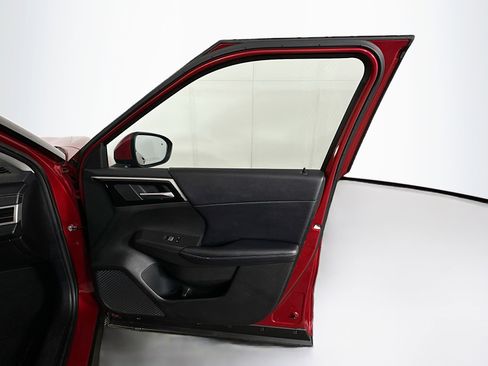 Used 2024 Mitsubishi Outlander SE image 31