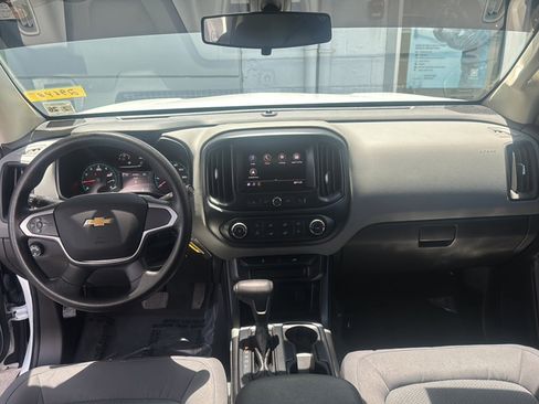 Used 2021 Chevrolet Colorado W/T w/ WT Convenience Package RWD image 28