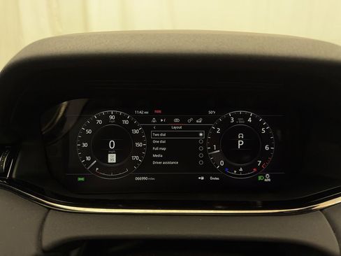 Used 2020 Land Rover Range Rover Evoque R-Dynamic SE image 13