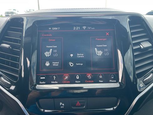 Used 2019 Jeep Cherokee Limited AWD/4WD image 30