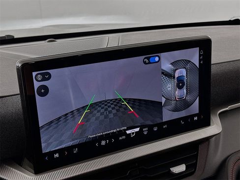 Used 2025 Ford Explorer ST-Line w/ ST-Line Street Pack image 16