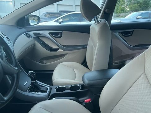 Used 2015 Hyundai Elantra Sport image 6