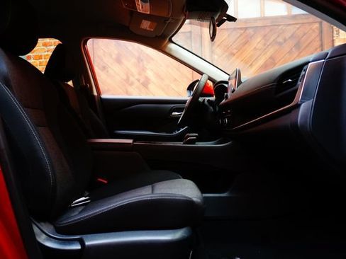 Certified 2025 Nissan Rogue SV AWD/4WD image 48