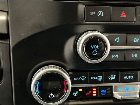 Used 2024 Ford Expedition XLT image 60