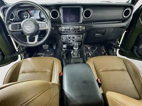 Used 2023 Jeep Wrangler Unlimited Sahara w/ Cold Weather Group AWD/4WD image 15