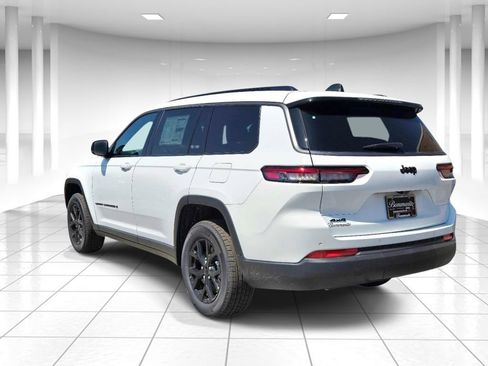 New 2026 Jeep Grand Cherokee L 4WD image 5