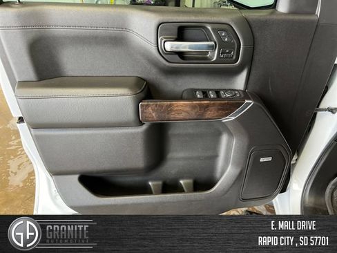 Used 2020 GMC Sierra 1500 Denali w/ Denali Ultimate Package AWD/4WD image 11