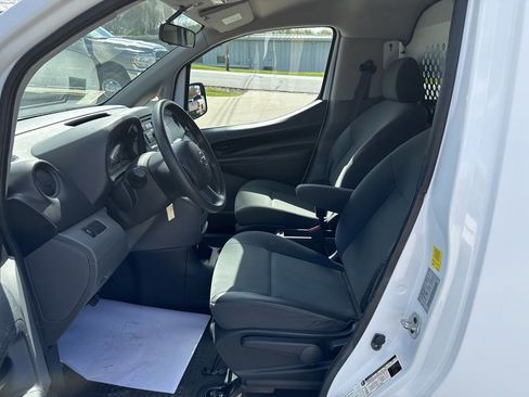 Used 2015 Nissan NV200 S w/ Cruise Control Package FWD image 26