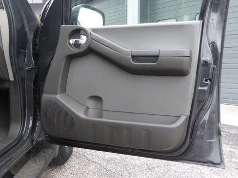 Used 2007 Nissan Xterra S w/ Utility Pkg image 25