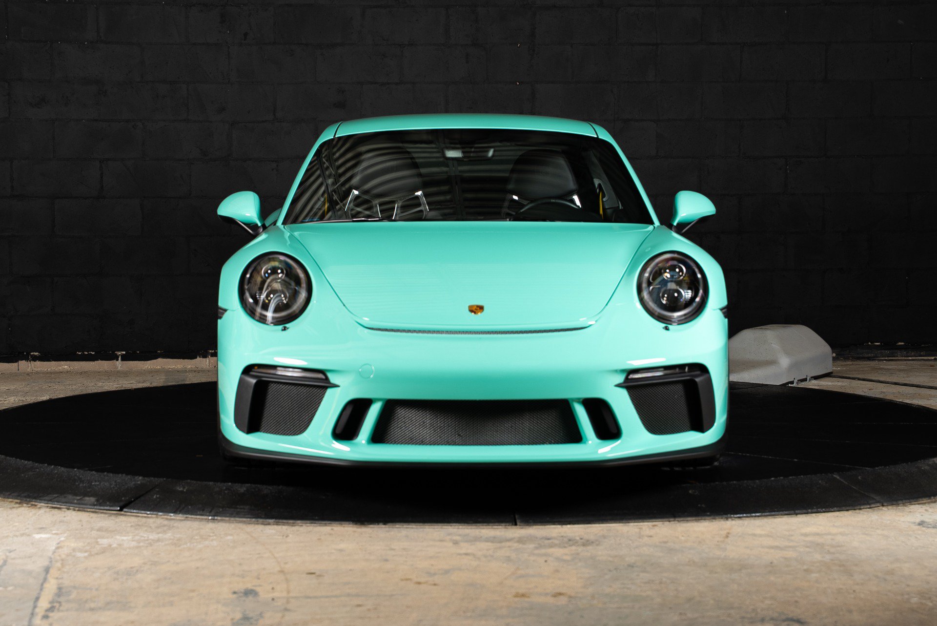 Used 2018 Porsche 911 GT3 RWD image 12