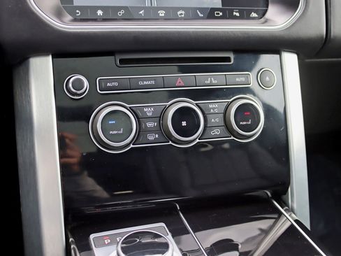 Used 2017 Land Rover Range Rover Supercharged image 26