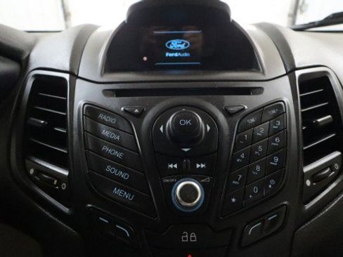 Used 2014 Ford Fiesta SE FWD image 13