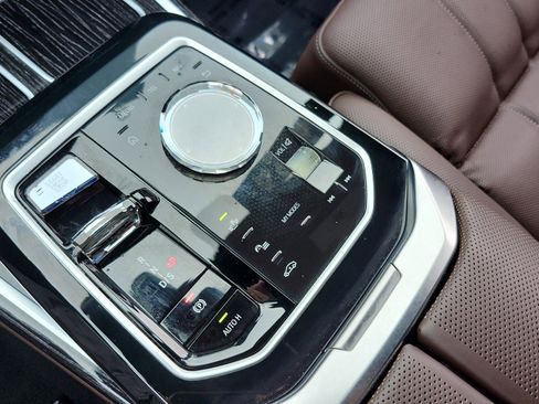 Certified 2024 BMW 740i image 15