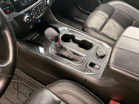 Used 2023 Chevrolet Traverse RS w/ LPO, Floor Liner Package AWD/4WD image 16