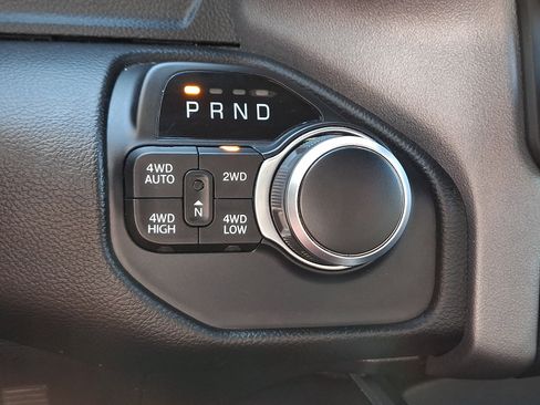 Used 2021 RAM 1500 Big Horn AWD/4WD image 13