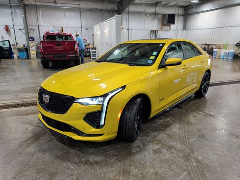 Used 2024 Cadillac CT4 V image 6