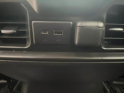 Used 2019 Chevrolet Silverado 1500 RST image 17