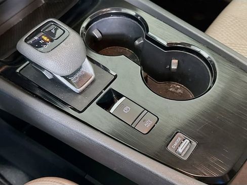 Used 2025 Nissan Rogue SV image 18