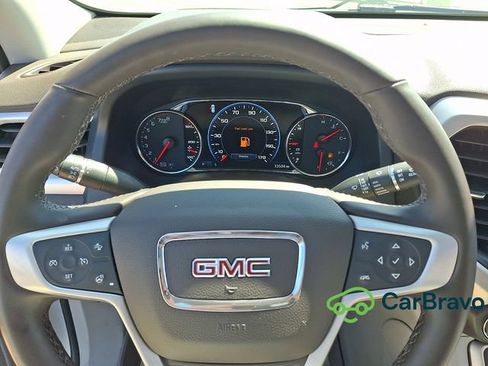 Certified 2023 GMC Acadia SLT w/ Technology Package FWD image 20