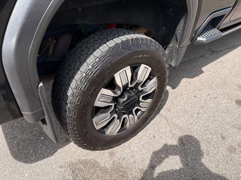 Used 2021 GMC Sierra 2500 Denali w/ Denali Ultimate Package image 33