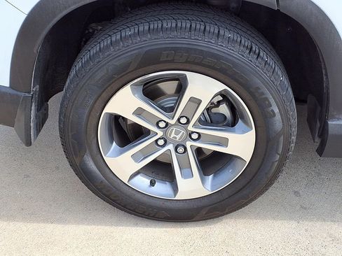Used 2025 Honda Pilot EX-L image 9
