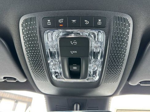 New 2026 Mercedes-Benz GLB 250 4MATIC image 32