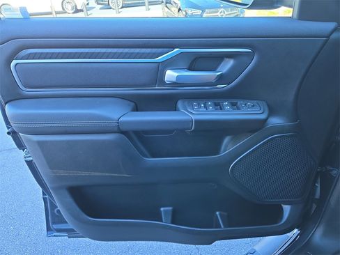 Used 2026 RAM 1500 4x4 Crew Cab image 17