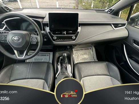 Used 2023 Toyota Corolla XSE FWD image 4